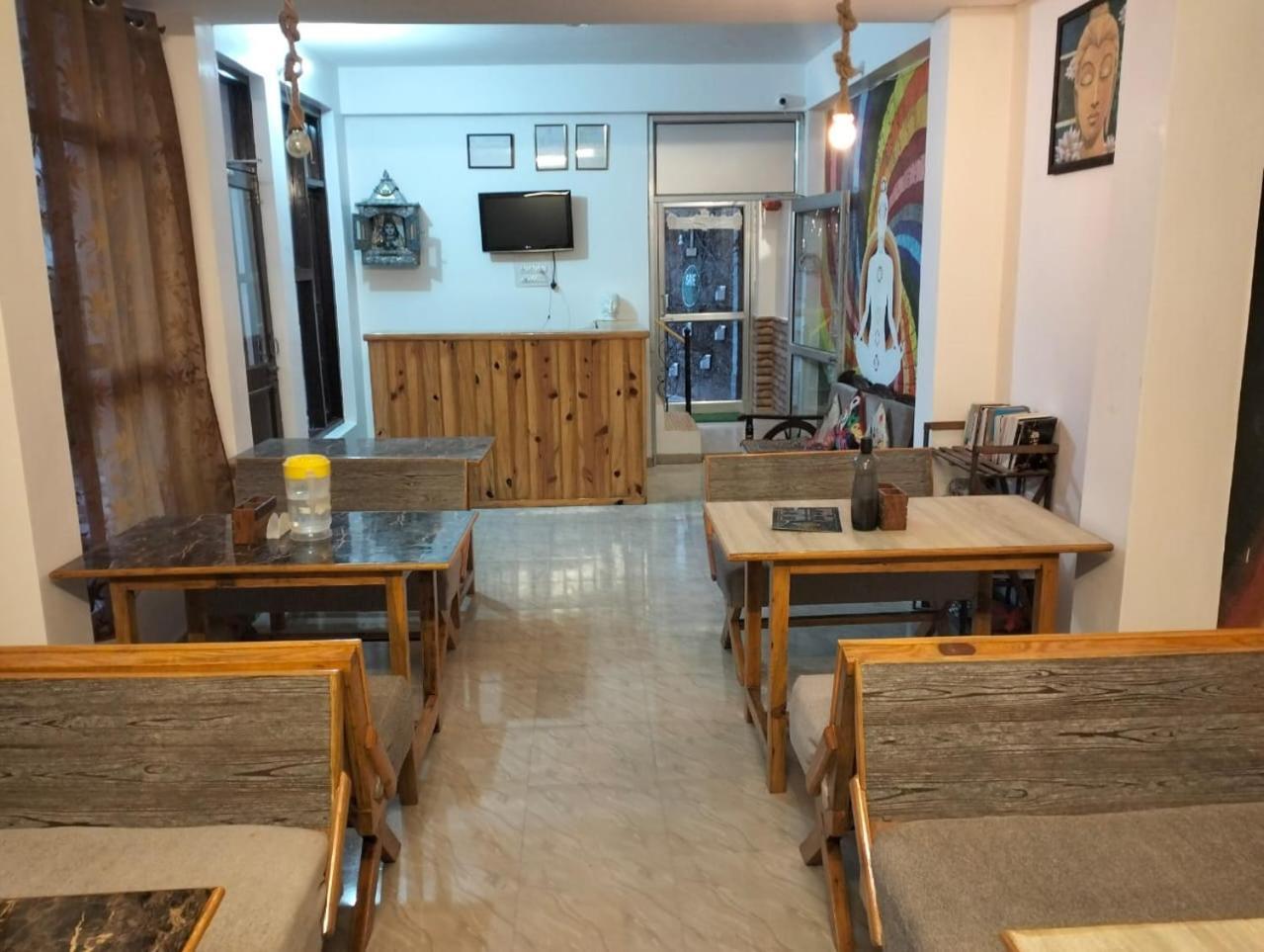 Aman Inn Dharamshala Ngoại thất bức ảnh