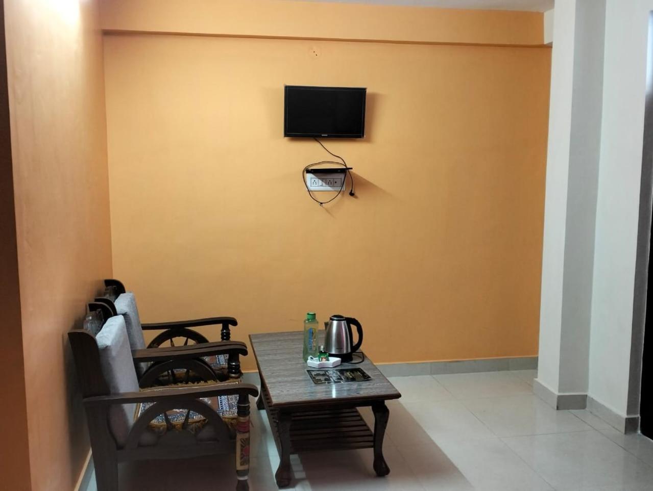 Aman Inn Dharamshala Ngoại thất bức ảnh