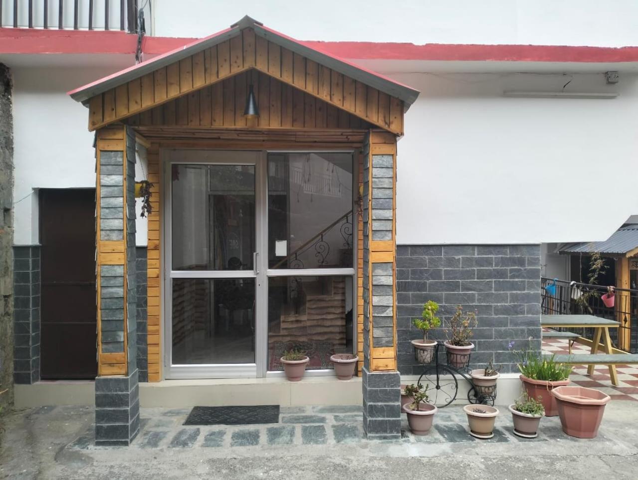 Aman Inn Dharamshala Ngoại thất bức ảnh