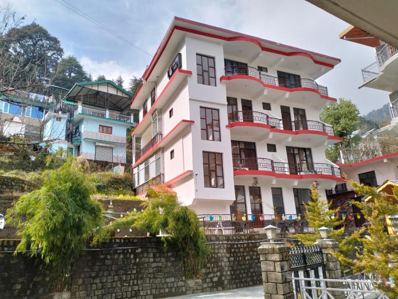 Aman Inn Dharamshala Ngoại thất bức ảnh