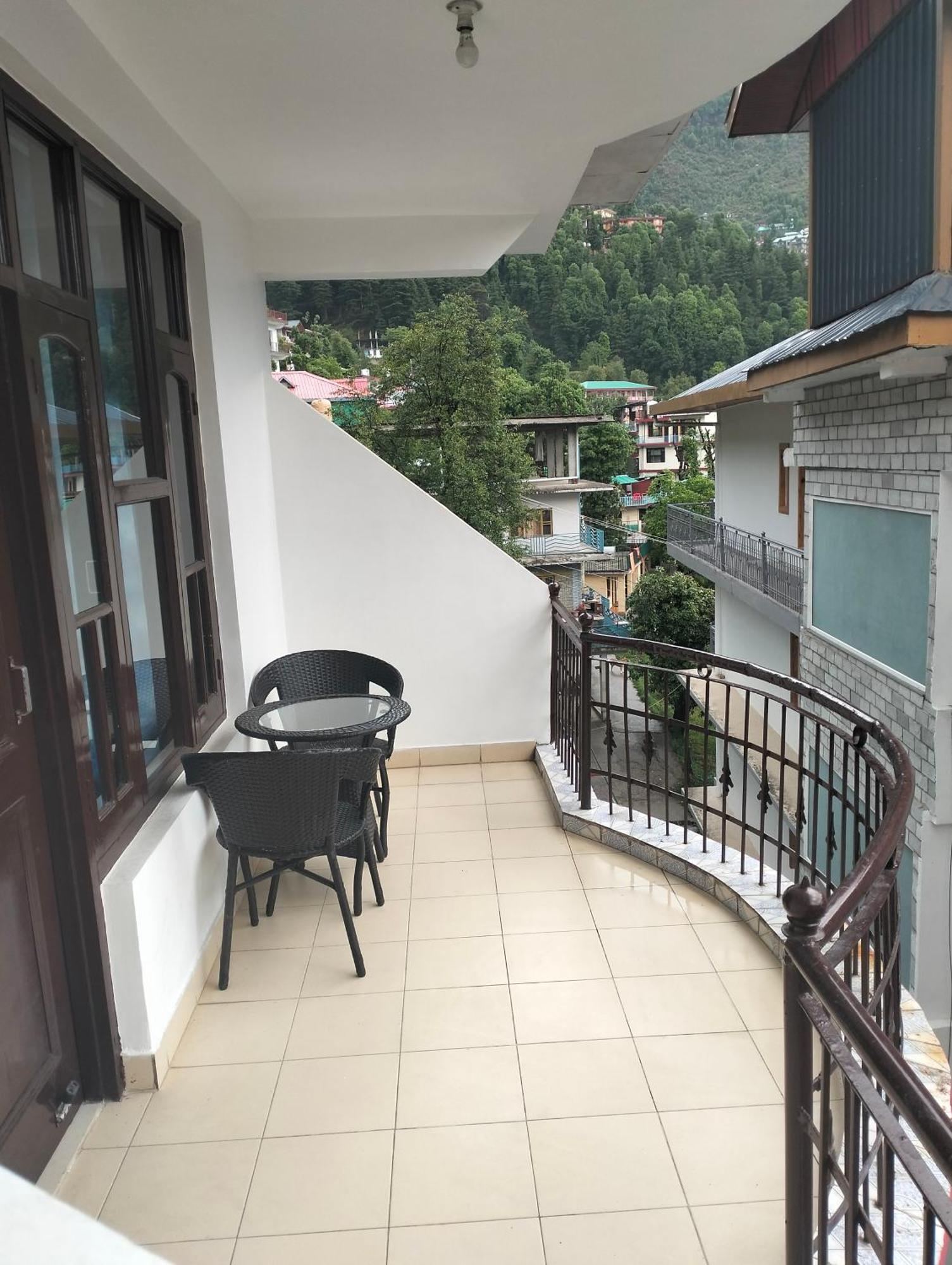 Aman Inn Dharamshala Ngoại thất bức ảnh