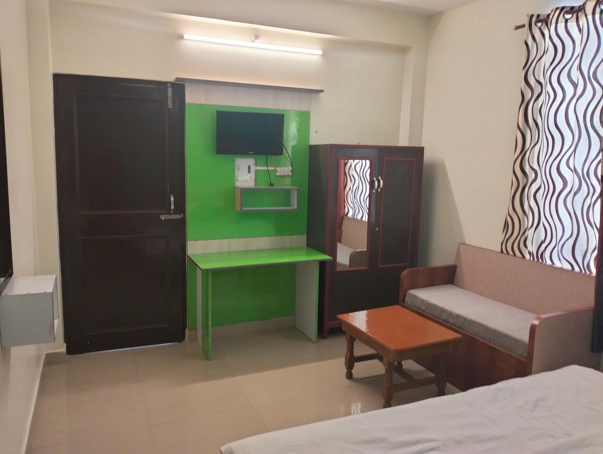Aman Inn Dharamshala Phòng bức ảnh